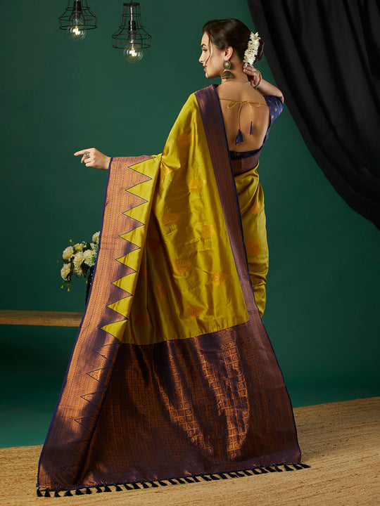 Banarasi Silk Saree With Blouse Piece