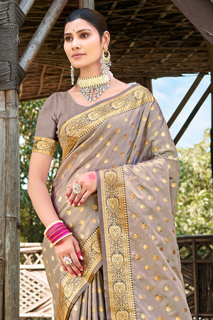 Grey Stain Silk Saree With Blouse Piece