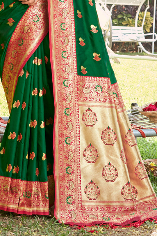 Green Silk Saree With Blouse Piece