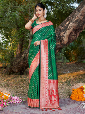 Green Banarasi Silk Saree With Blouse Piece
