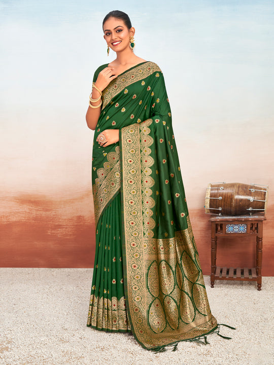 Green Silk Saree With Blouse Piece