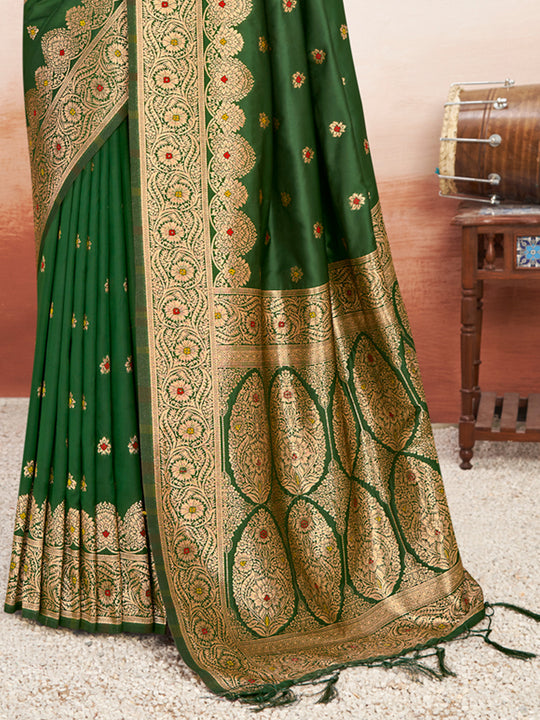 Green Silk Saree With Blouse Piece