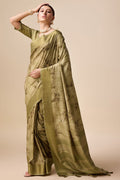 Green Silk Saree With Blouse Piece