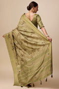 Green Silk Saree With Blouse Piece