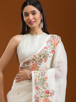 Soft Crunchy Silk Fabric With Multi Thread Work And Piping Lace Border