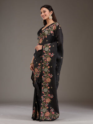 Soft Crunchy Silk Fabric With Multi Thread Work And Piping Lace Border