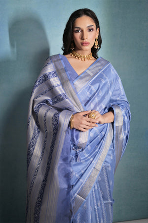 Blue Silk Blend Saree With Blouse Piece