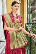 Magenta Banarasi Silk Saree With Blouse Piece