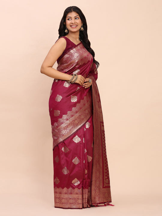 Magenta Banarasi silk Saree With Blouse Piece