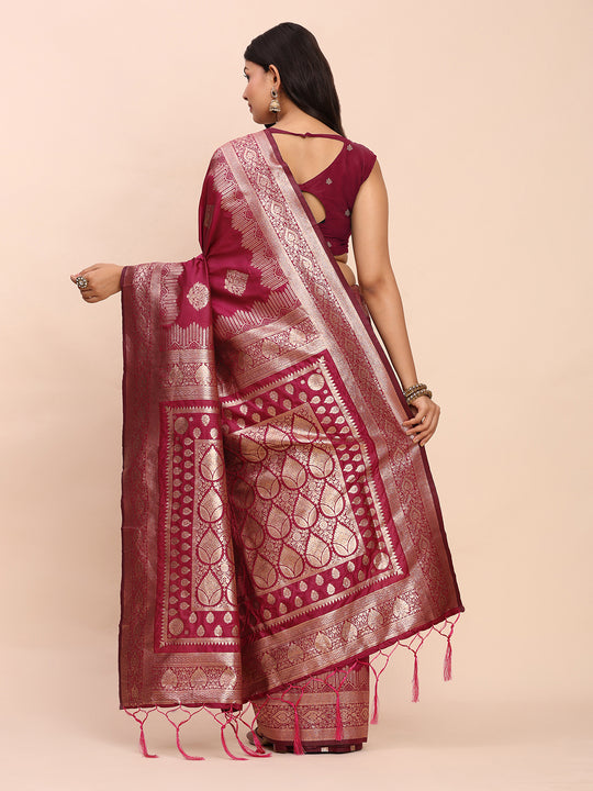 Magenta Banarasi silk Saree With Blouse Piece