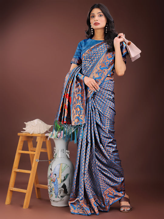 Green Silk Saree With Blouse Piece