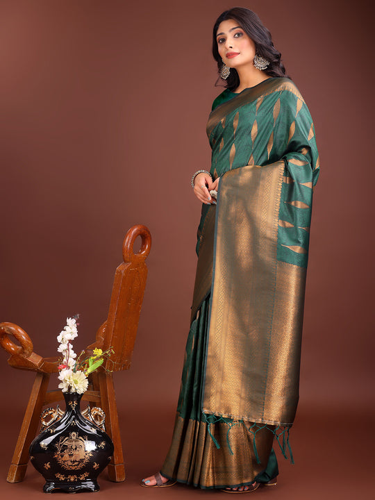 Green Banarasi silk Saree With Blouse Piece