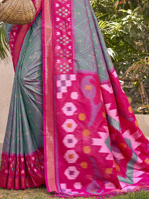 Grey Pochampalli Silk Saree With Blouse Piece