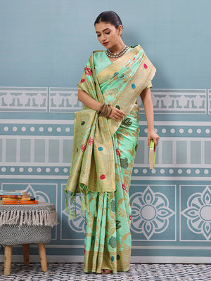 Pista Silk Saree With Blouse Piece