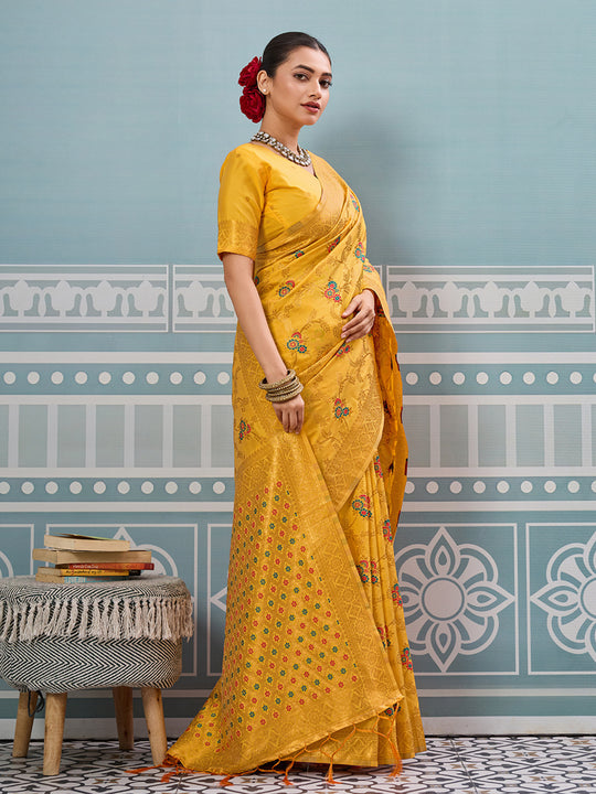 Yellow Silk Saree With Blouse Piece