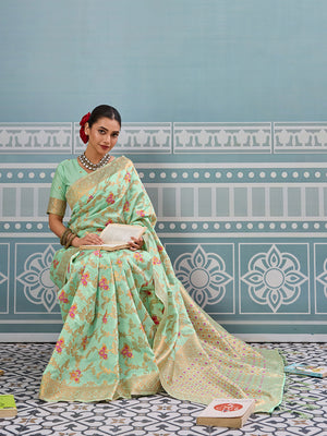 Pista Silk Saree With Blouse Piece