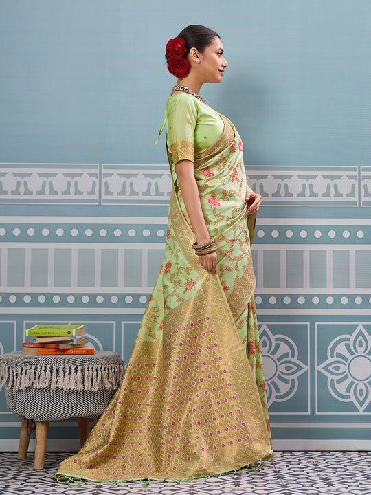 Sea Green Silk Saree With Blouse Piece