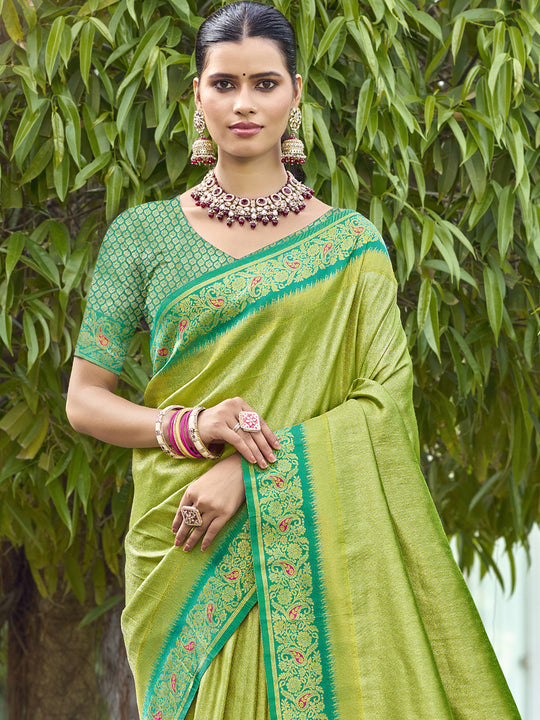 Green Silk Saree With Blouse Piece