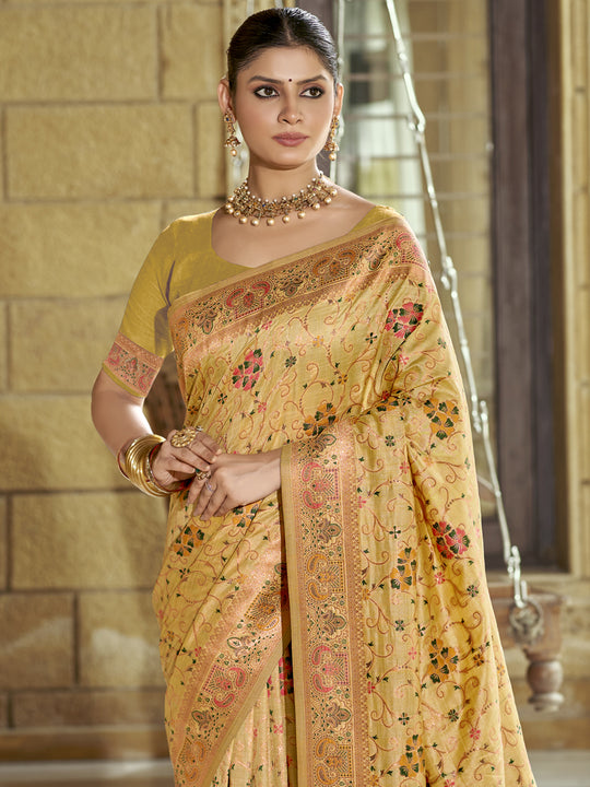 Gold Silk Blend Saree With Blouse Piece
