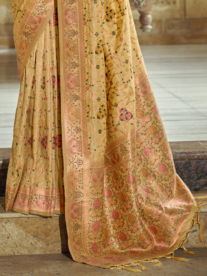 Gold Silk Blend Saree With Blouse Piece