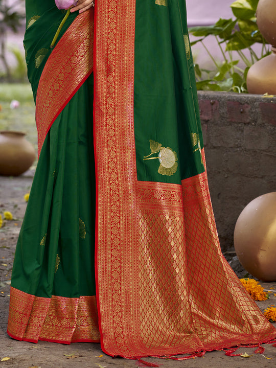 Green Silk Saree With Blouse Piece