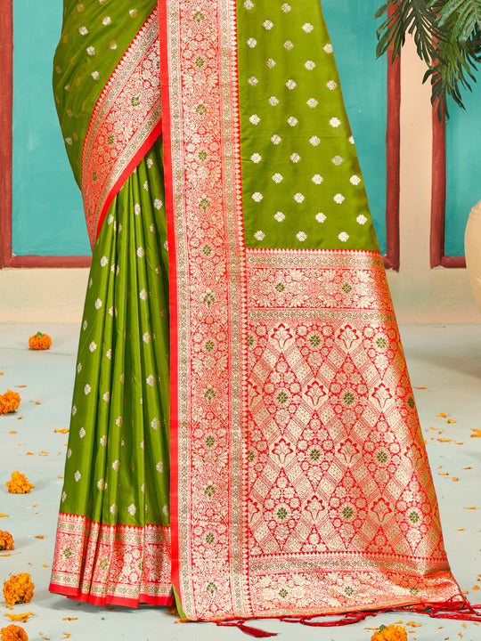 Olive Green Silk Saree With Blouse Piece