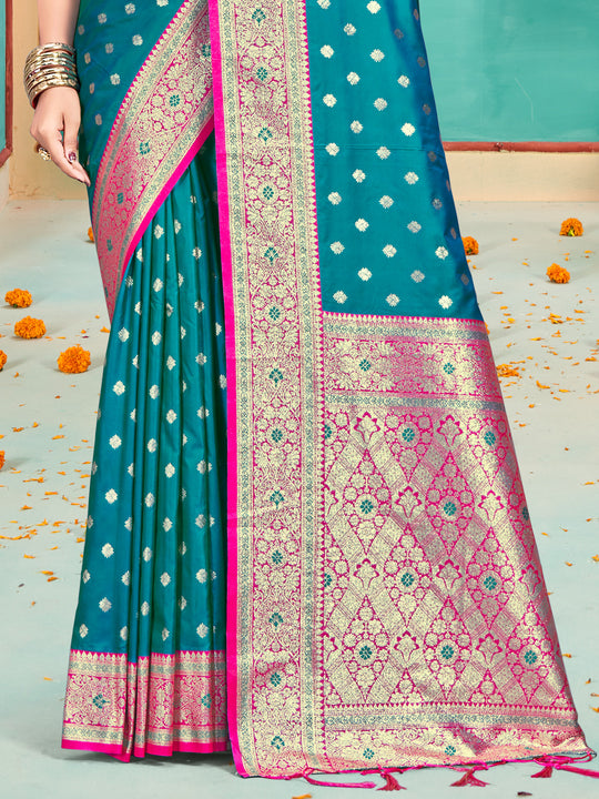 Green Silk Saree With Blouse Piece