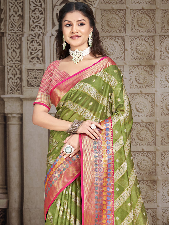 Green Silk Saree With Blouse Piece