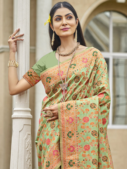 Green Silk Blend Saree With Blouse Piece