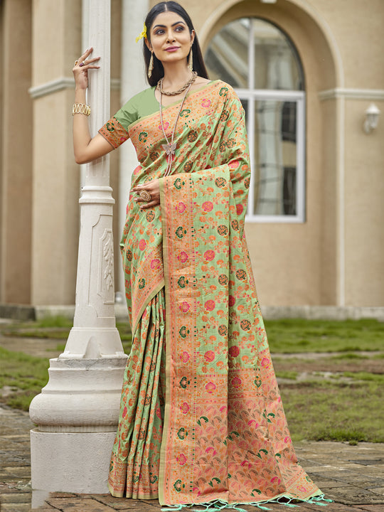 Green Silk Blend Saree With Blouse Piece