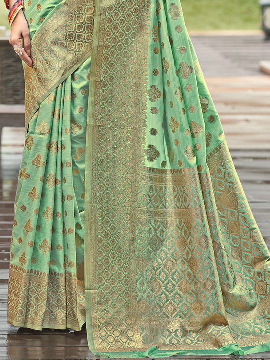 Green Silk Saree With Blouse Piece