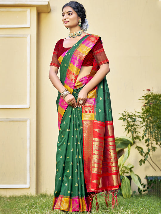 Green Silk Saree With Blouse Piece