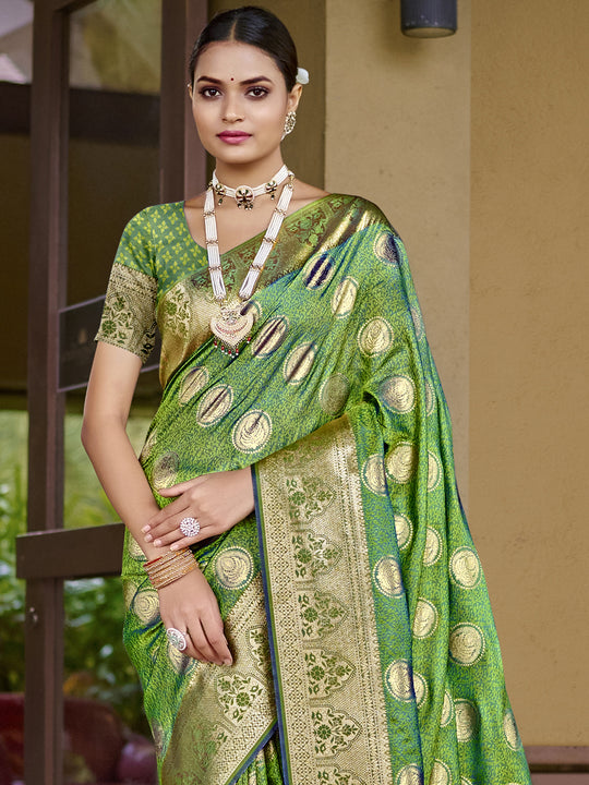 Green Silk Saree With Blouse Piece