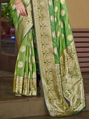 Green Silk Saree With Blouse Piece