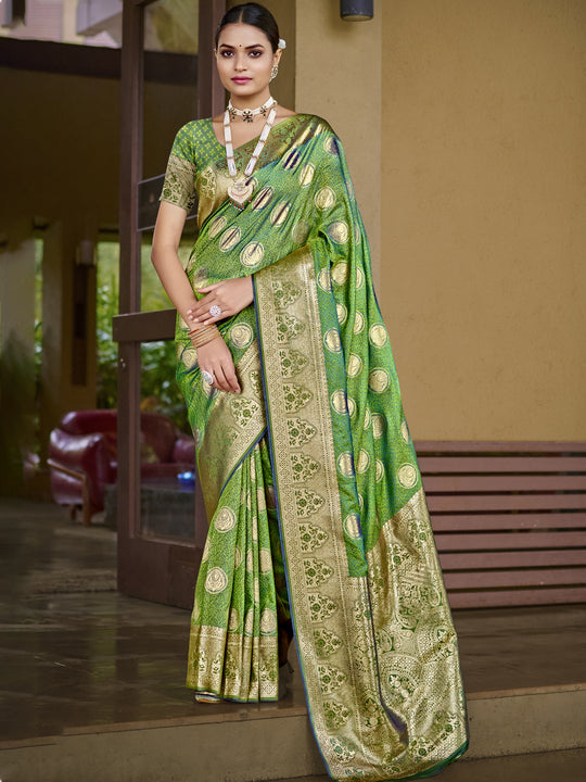 Green Silk Saree With Blouse Piece