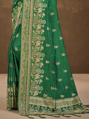 Green Silk Saree With Blouse Piece