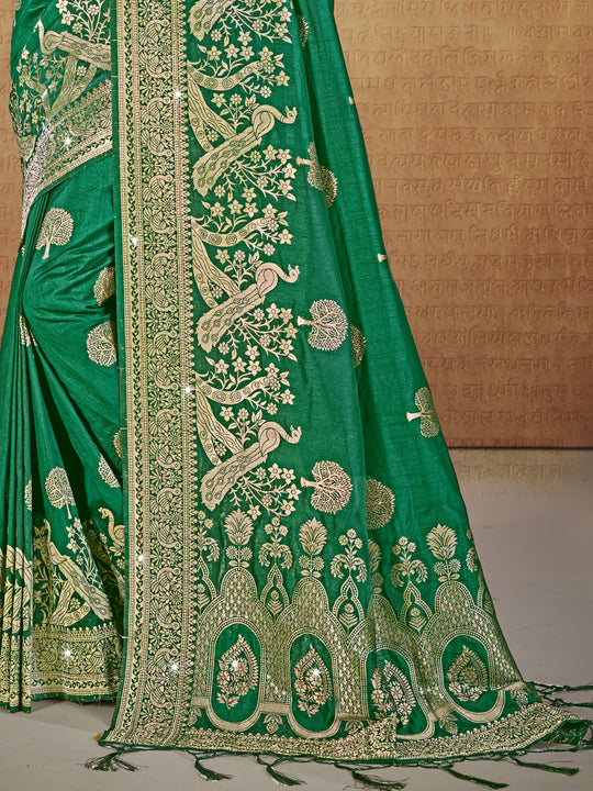Green Silk Saree With Blouse Piece