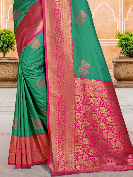 Green Silk Saree With Blouse Piece
