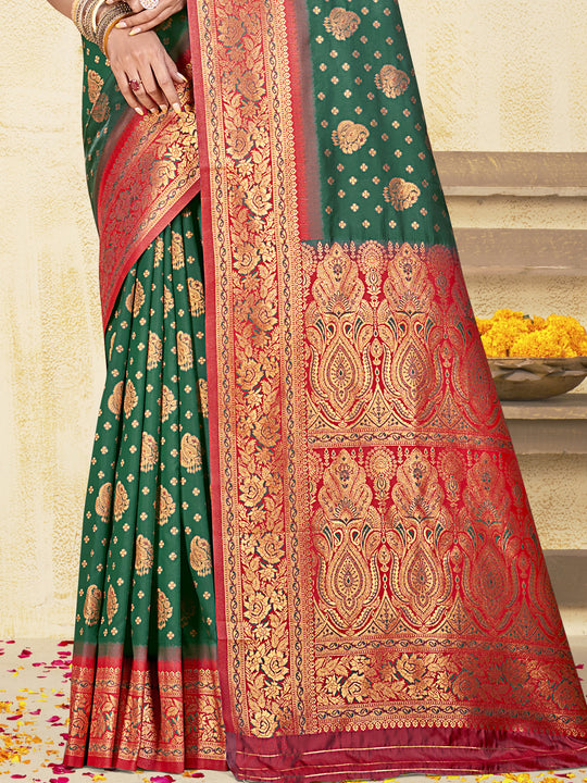 Green Silk Saree With Blouse Piece