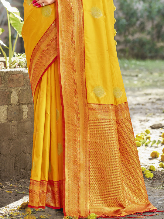 Yellow Silk Saree With Blouse Piece