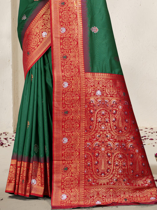 Green Silk Saree With Blouse Piece