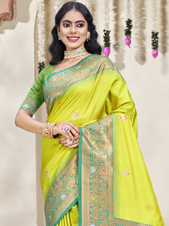 Sea Green Silk Saree With Blouse Piece