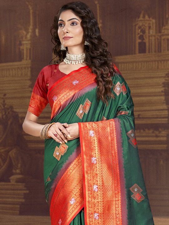 Green Silk Saree With Blouse Piece
