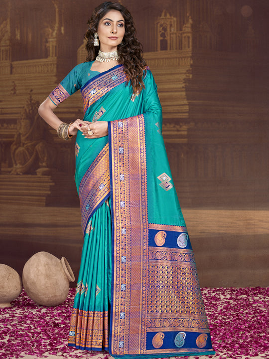 Blue Silk Saree With Blouse Piece