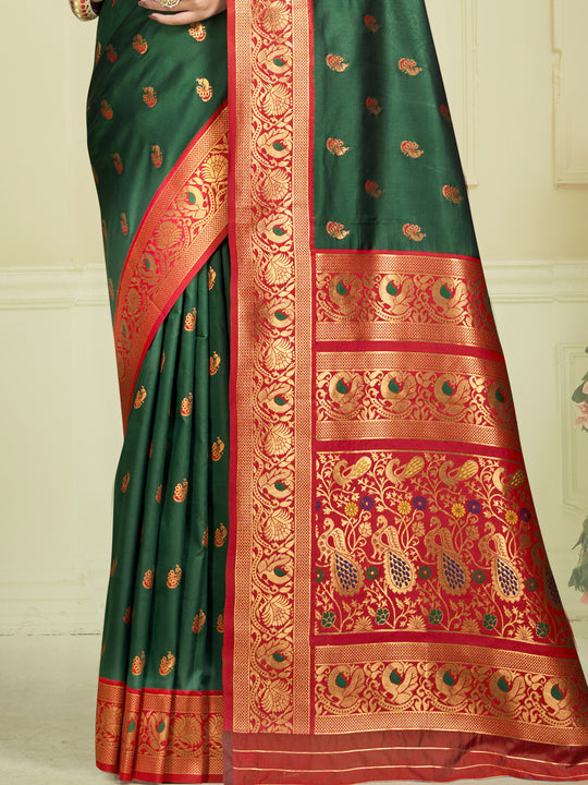 Green Silk Saree With Blouse Piece