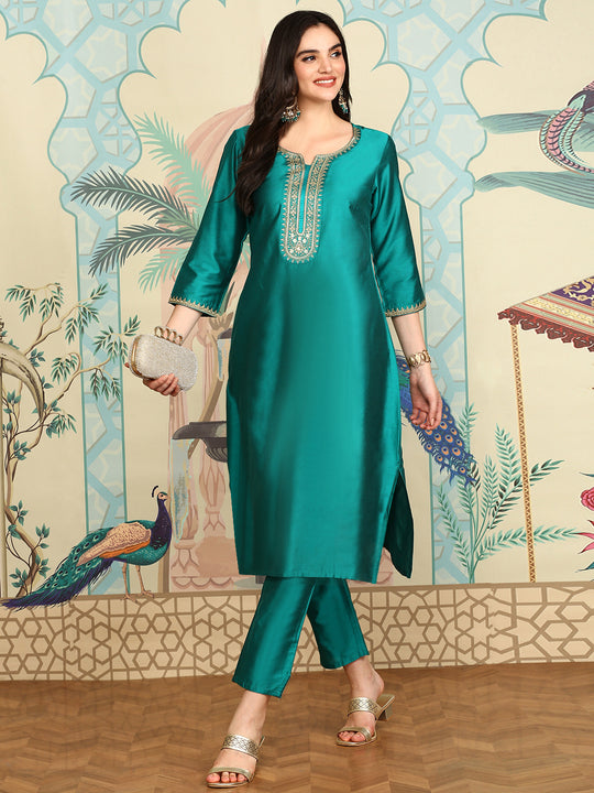 Regular Three-Quarter Sleeves Thread Work Kurta with Trousers