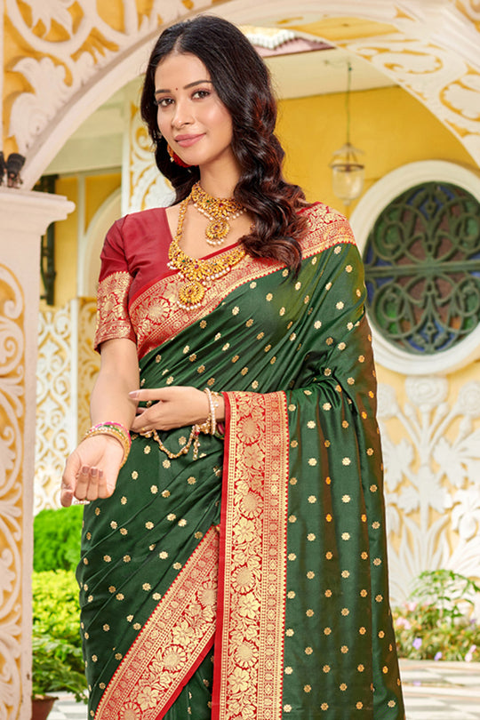 Purple Banarasi Silk Saree With Blouse Piece