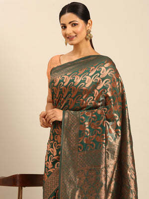 Green Cotton Saree With Blouse Piece