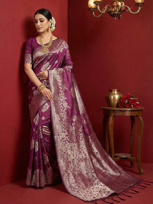 Purple Silk Blend Saree With Blouse Piece