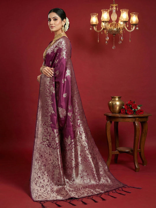 Purple Silk Blend Saree With Blouse Piece